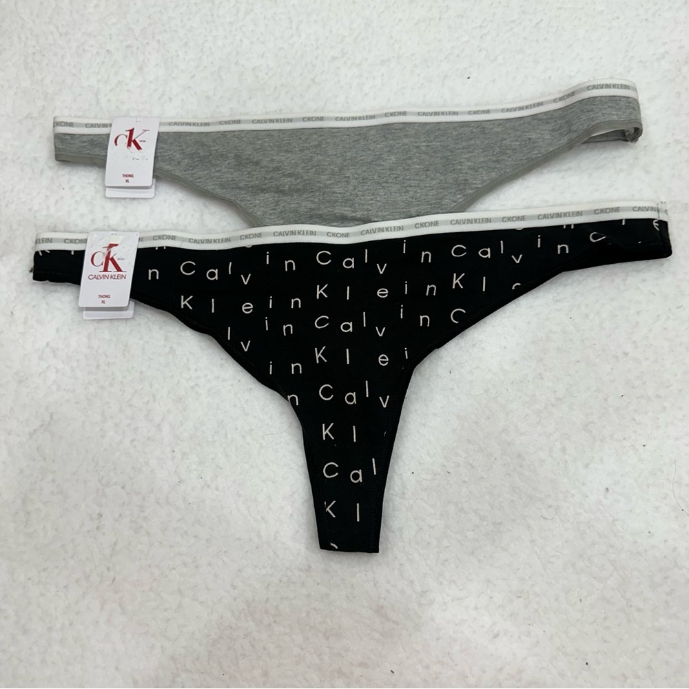 Calvin Klein Thongs